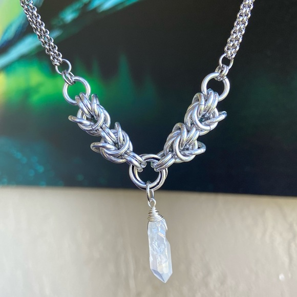 Maille crystal choker . Maille links chain & angel aura crystal quartz handmade - Picture 5 of 12